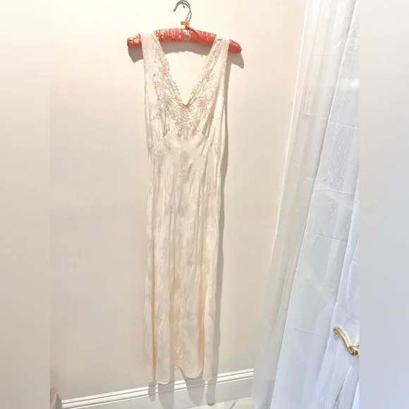 Antique C1900s ‘City of Paris’ San Francisco L’Elegance Silk night slip gown - Picture 12 of 16